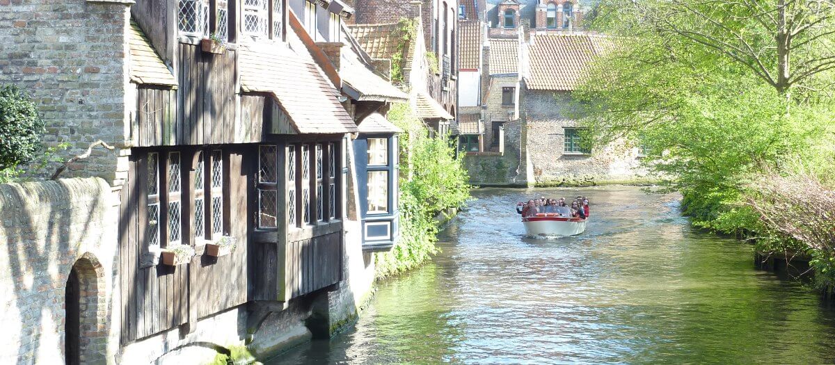 Se balader en bateau sur les canaux de Bruges