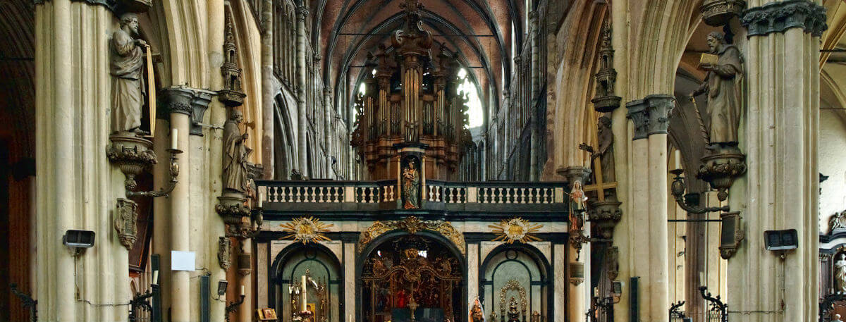 La porte vers le ciel dans l’église Notre-Dame