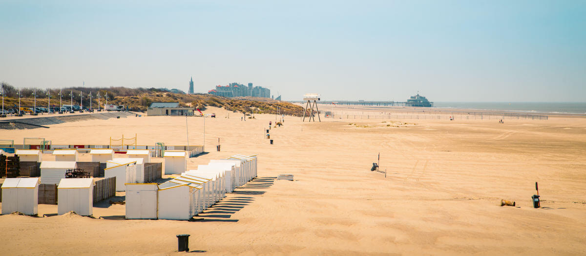 La station balnéaire et la plage de Zeebrugge