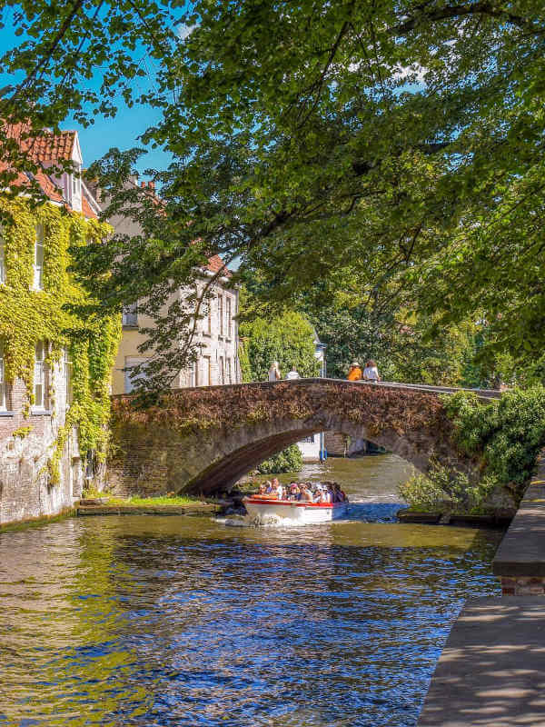 Pont Peerdenbrug sur le canal vert