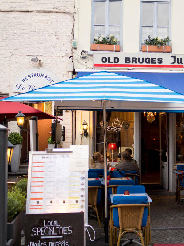 devanture de restaurant à Bruges