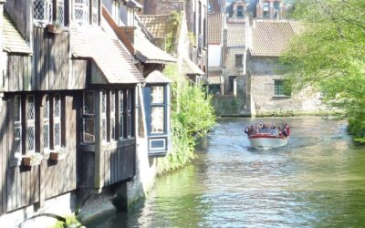 Se balader en bateau sur les canaux