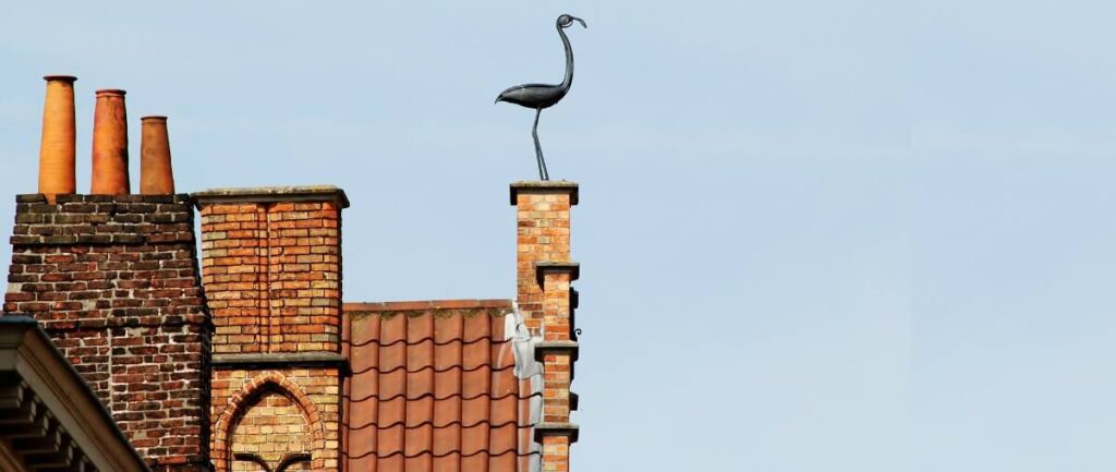 Bruges, sculpture sur toit