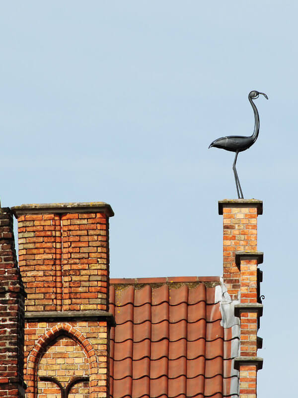 Bruges, sculpture sur toit