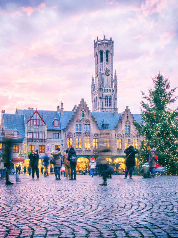 Une place à Bruges pour noël