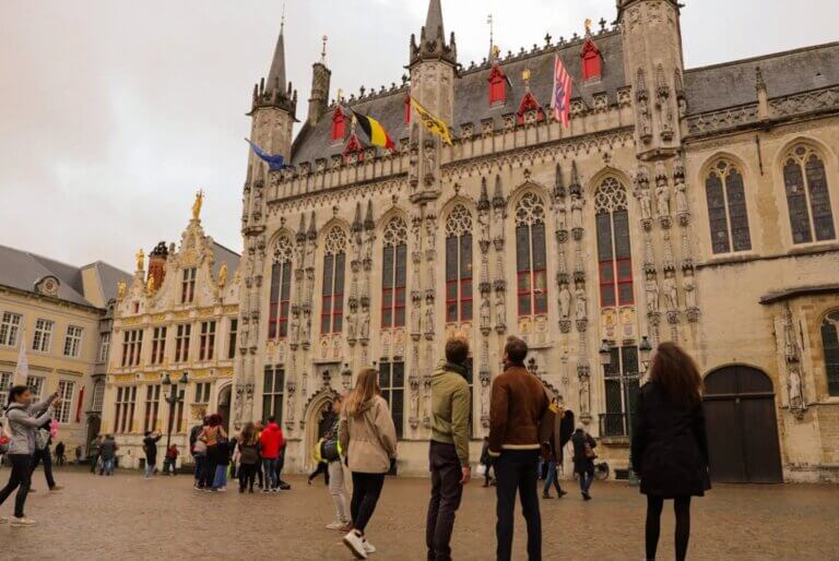 Depuis Paris : Excursion d'une journée à Bruges avec croisière en option