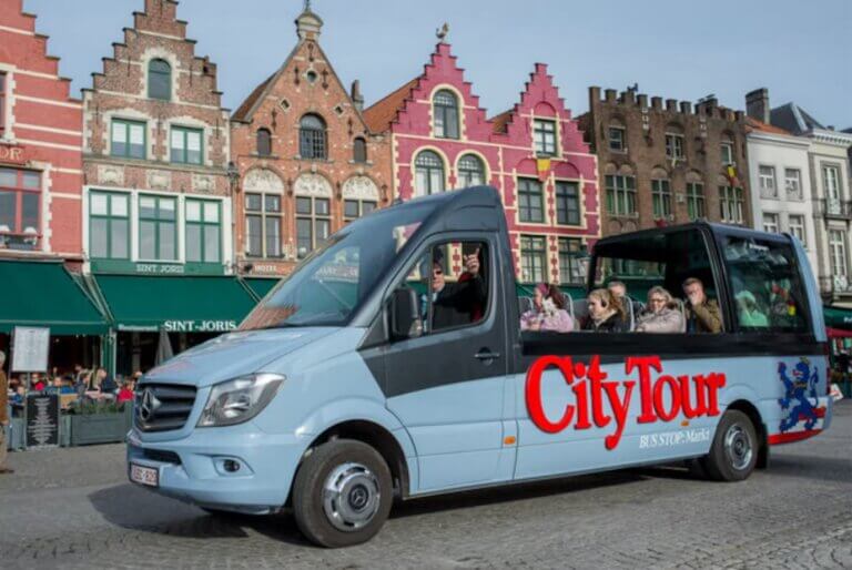 Visite guidée de Bruges à bord d'un bus à toit ouvert